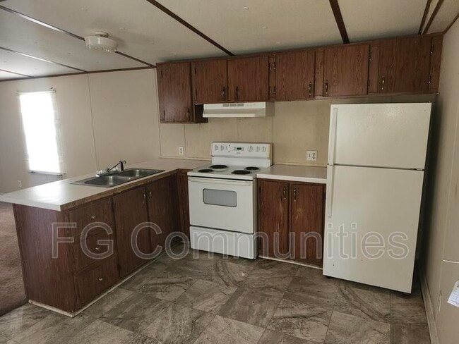 Photo - 1003 Crystal Blvd