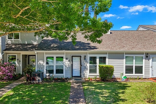 Building Photo - 64 Hideaway Dr