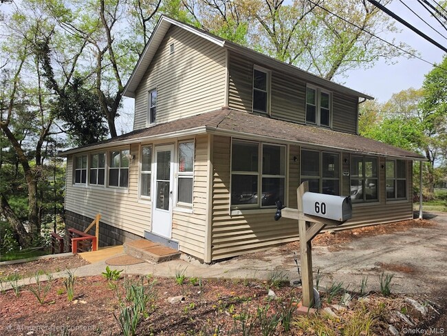 Building Photo - 60 S Greenbush Rd