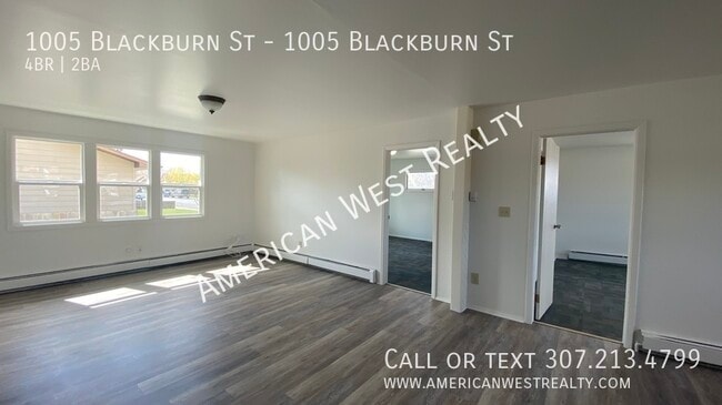 Photo - 1005 Blackburn St