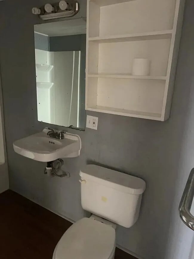 Photo - 3 Bedroom 1.5 Bathroom