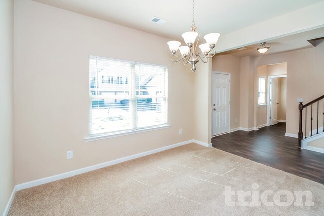 Photo - 143 Southwind Ln