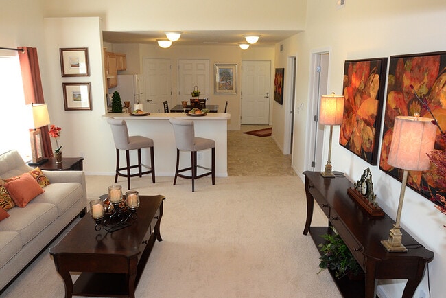 Planos de planta abiertos con espacio habitable flexible - Redwood Howell