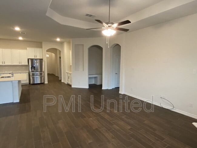 Photo - 2920 Brady Starr Dr