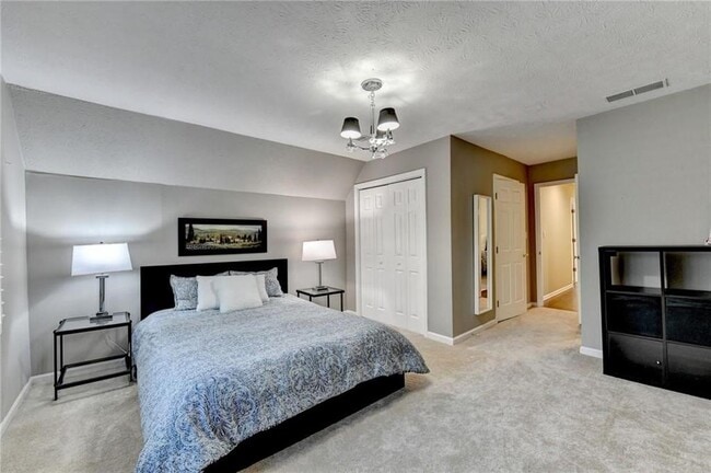 Photo - 350 S Satinwood Pl