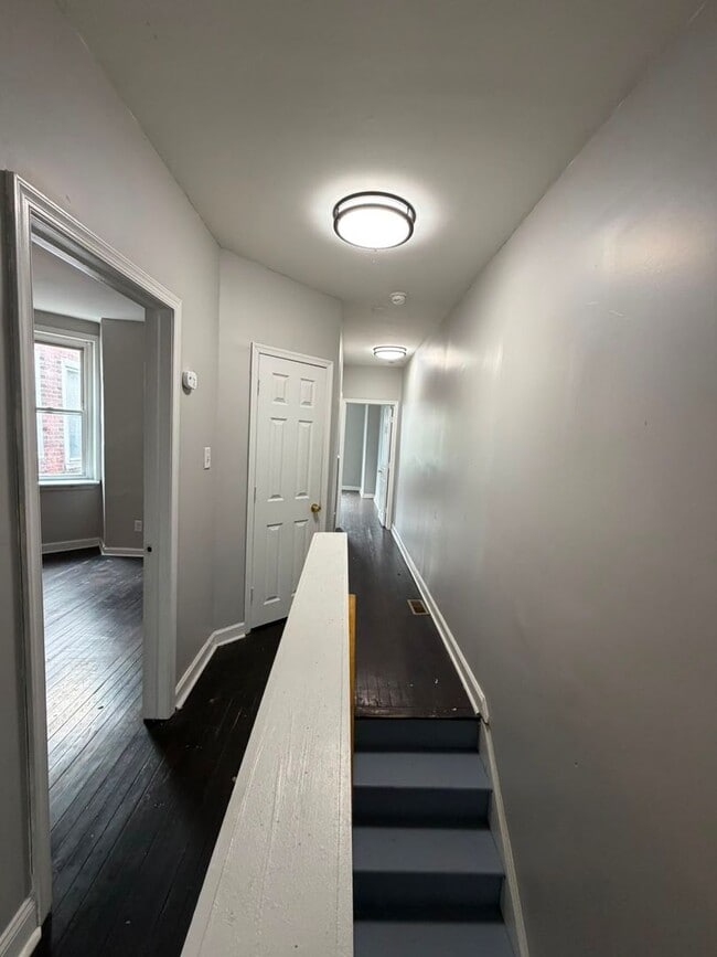 Photo - 240 S 61st St