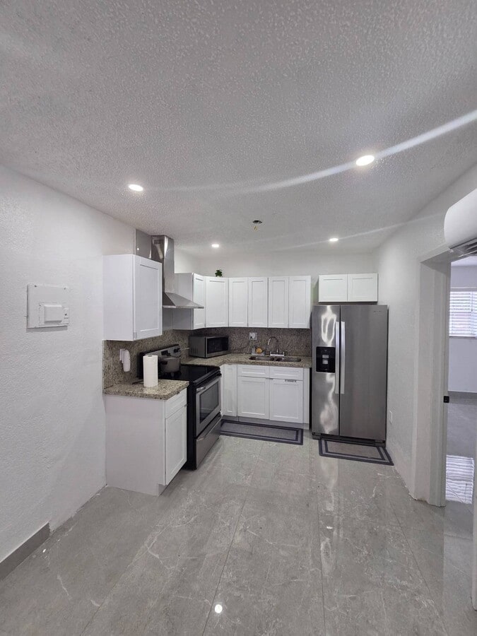 Photo - 16920 NW 53rd Ave