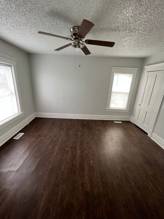 Photo - 1154 Jefferson Ave Unit 1