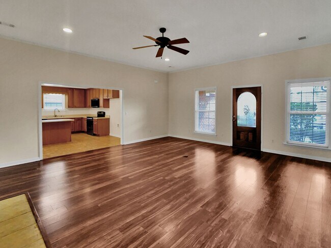 Photo - 2230 Cross Creek Dr