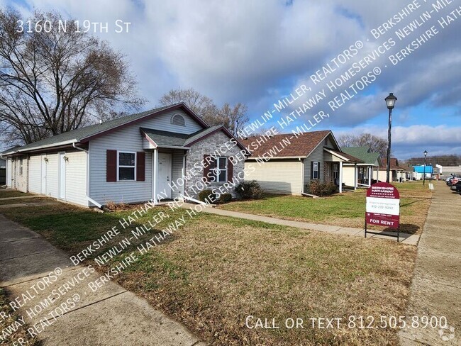 Building Photo - Duplex Located On Terre Hautes The North Side Rental