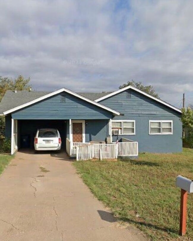 Building Photo - 2 Bedroom home in Sweetwater!