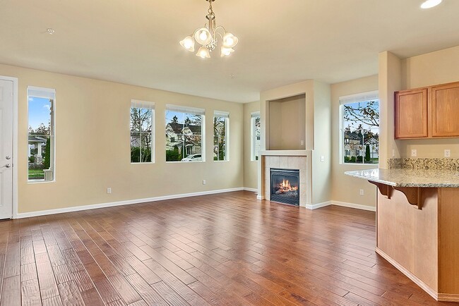 Photo - 3 Bedroom Townhome in DuPont