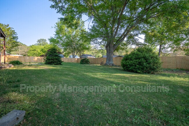 Photo - 912 Mountain Gap Rd SE