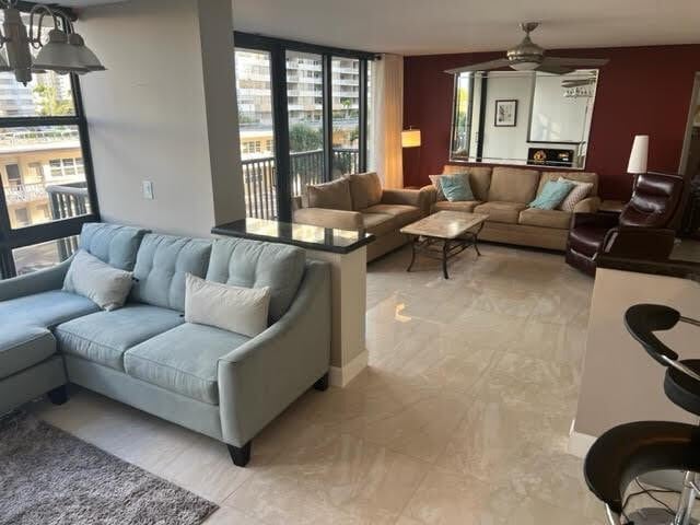 Building Photo - 2017 S Ocean Dr Unit 307