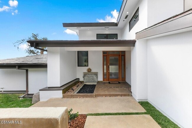 27091 Sea Vista Dr