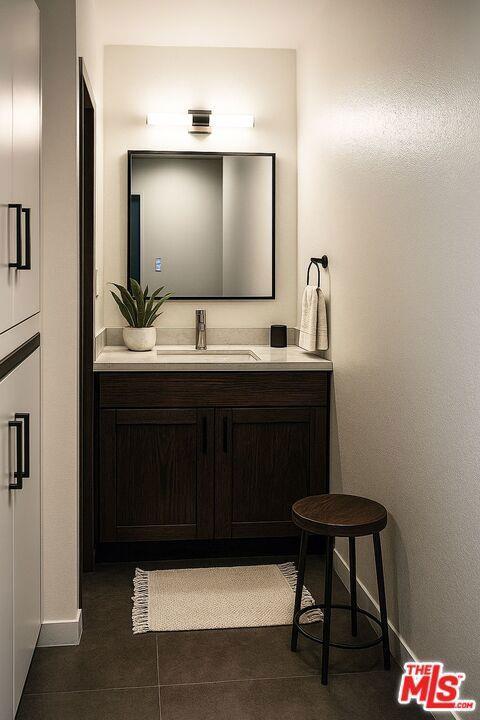 Building Photo - 9061 Keith Ave Unit 303