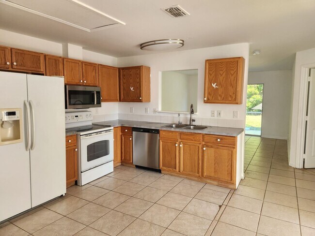 Photo - LO 4770-4772 Jordan Ave S Unidad 4772 Jordan Ave S