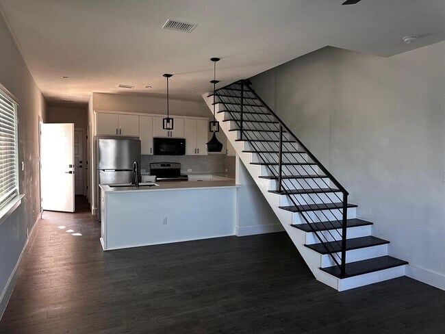 Photo - 21212 Portsmouth Cove