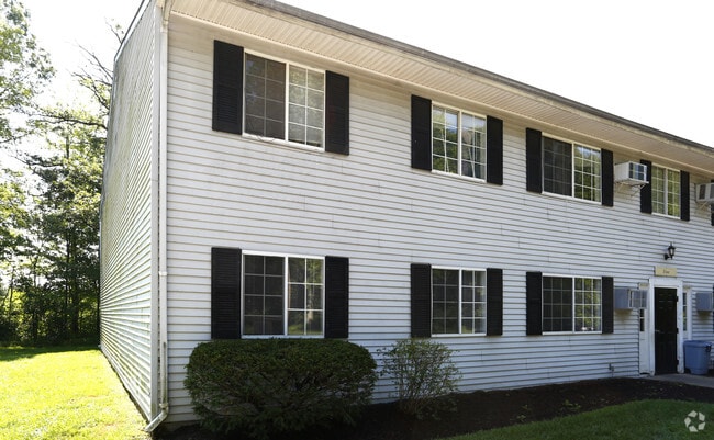 White Oak Square Apartments
