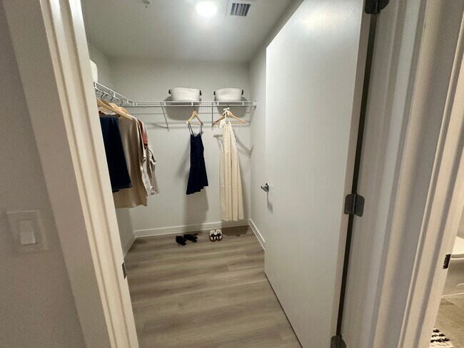 Photo - 801 NW 39th Ct Unit B1