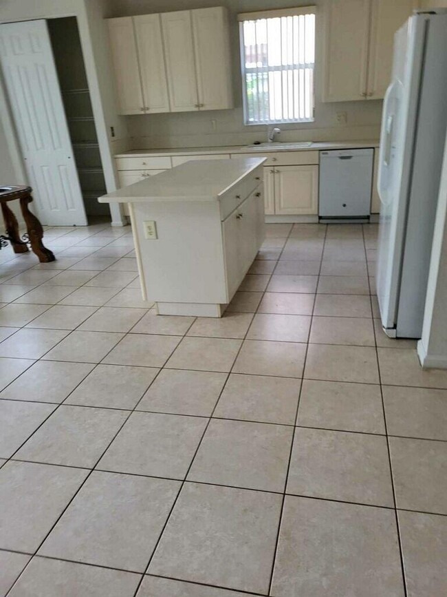 Photo - 121 Tuscany Dr