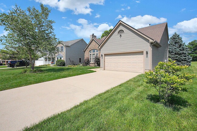 Photo - 7961 Pinehill Rd