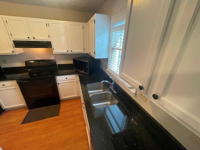 Photo - 2906 Webb Bridge Rd