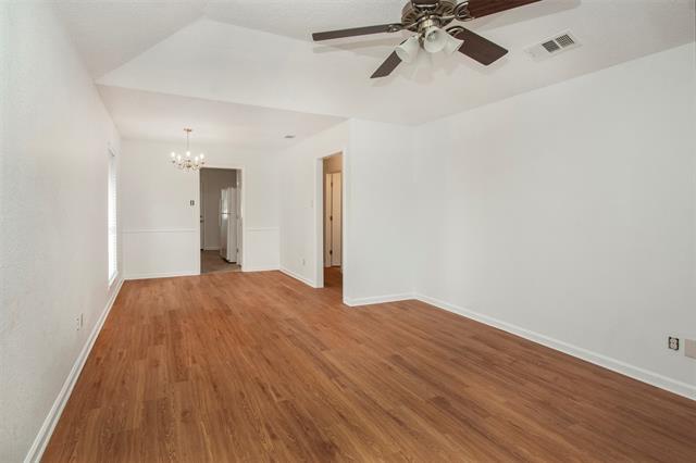 Photo - 3703 Jewel St