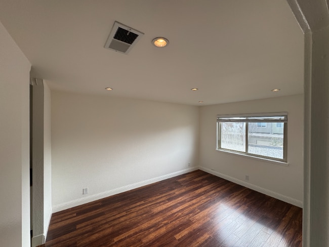 Photo - 3031 Flora Vista