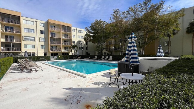 Photo - 14250 SW 62nd St Unit 424