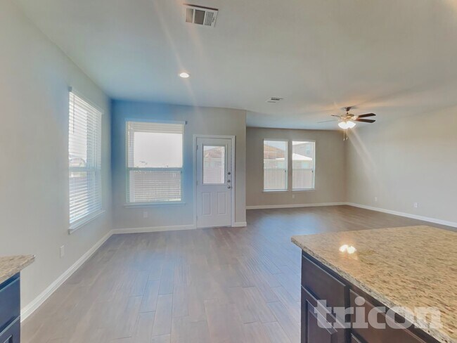9124 Highland Orchard Dr