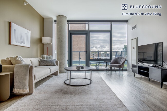 Photo - 450 W Belmont Ave Unidad FL4-ID986