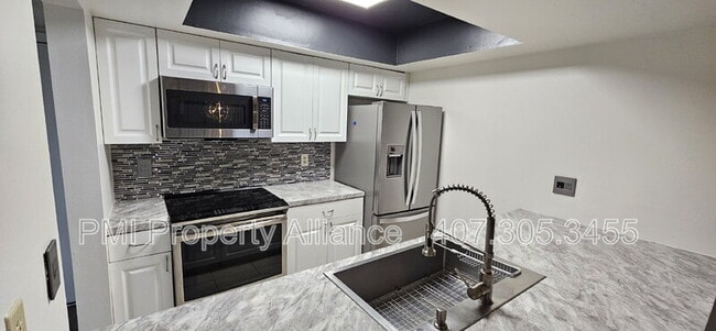 Building Photo - 6051 Windhover Dr