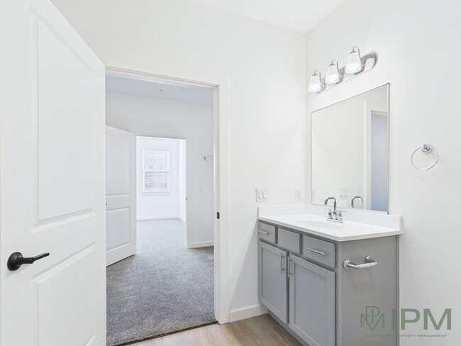 Photo - Midland Pointe