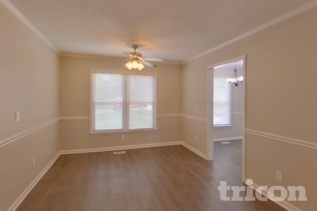 Photo - 216 Netherland Dr
