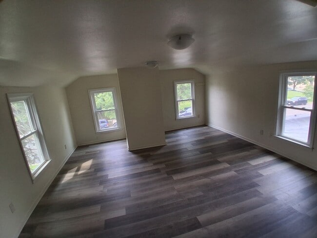 Photo - 431 W Pleasant St Unidad 431 upper west pleasant