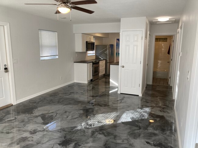 Photo - 6801 67th St N