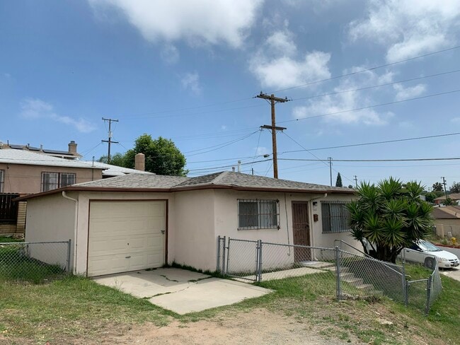 Building Photo - 5940 Kenwood St Rental