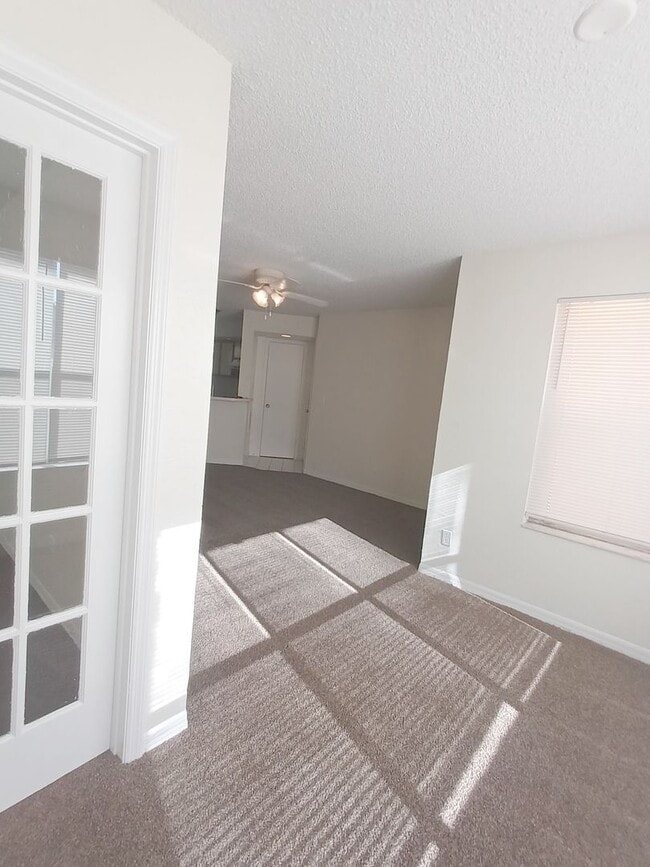 Photo - V1113 Unit V1113