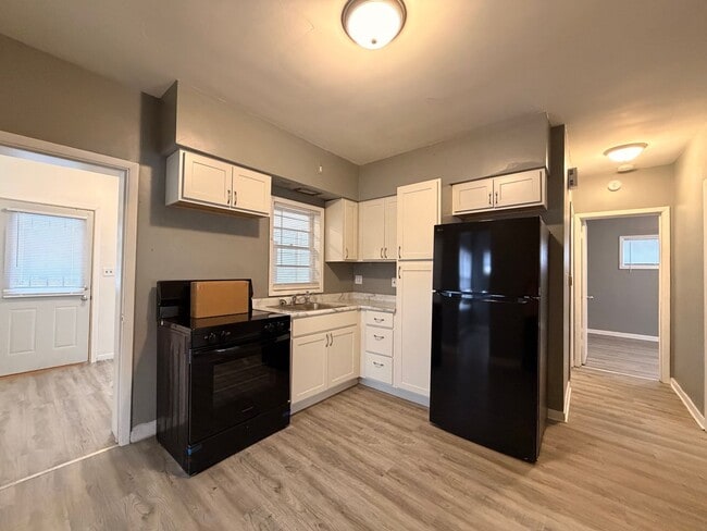 Photo - N 14th St Triplex Unit 19 N 14th