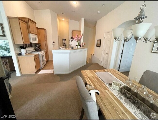 Building Photo - 10062 Aspen Rose St Unit 101 Rental