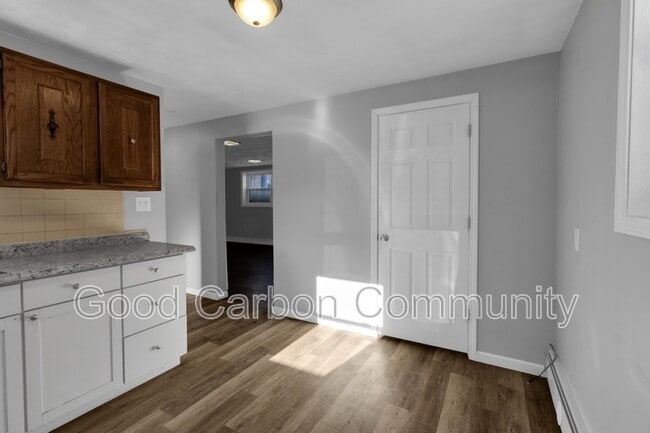 Photo - 1190 Orchard Park Rd Unit 6