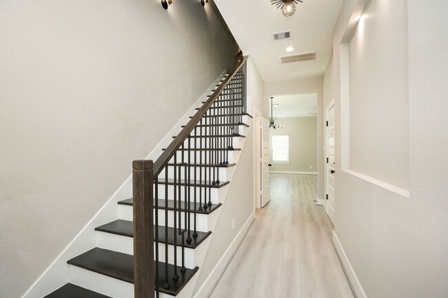 3126 Erica Ln
