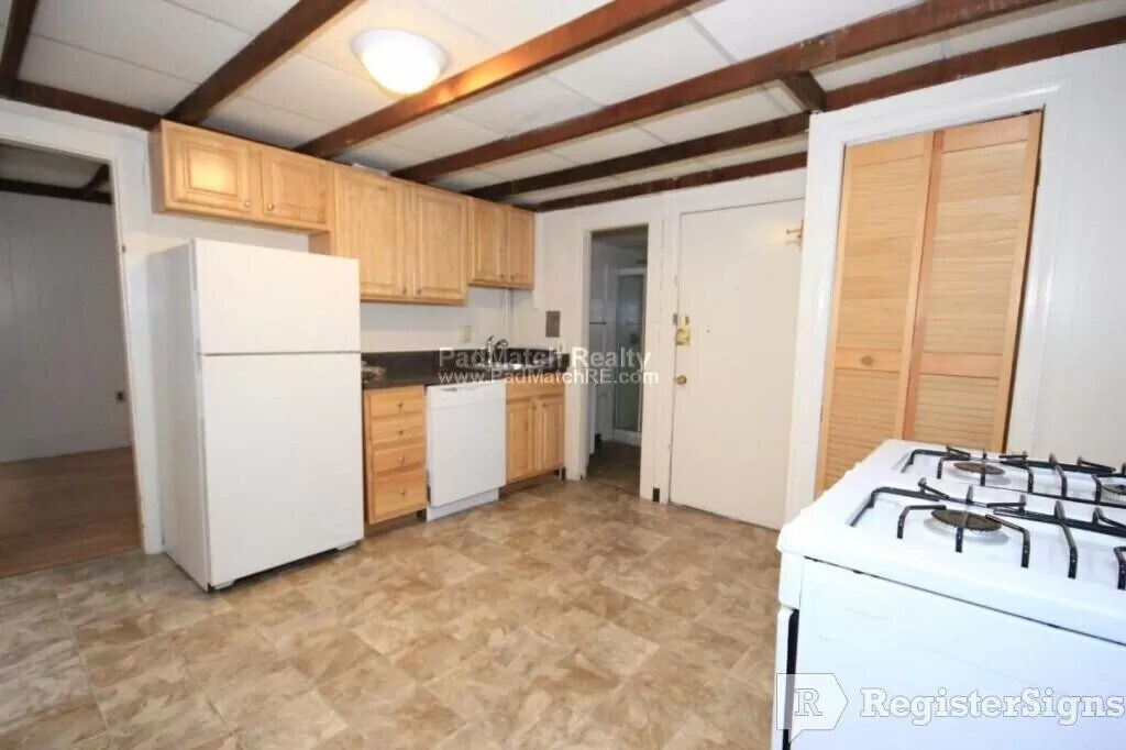 Photo - 232 Cambridge St Unidad 3