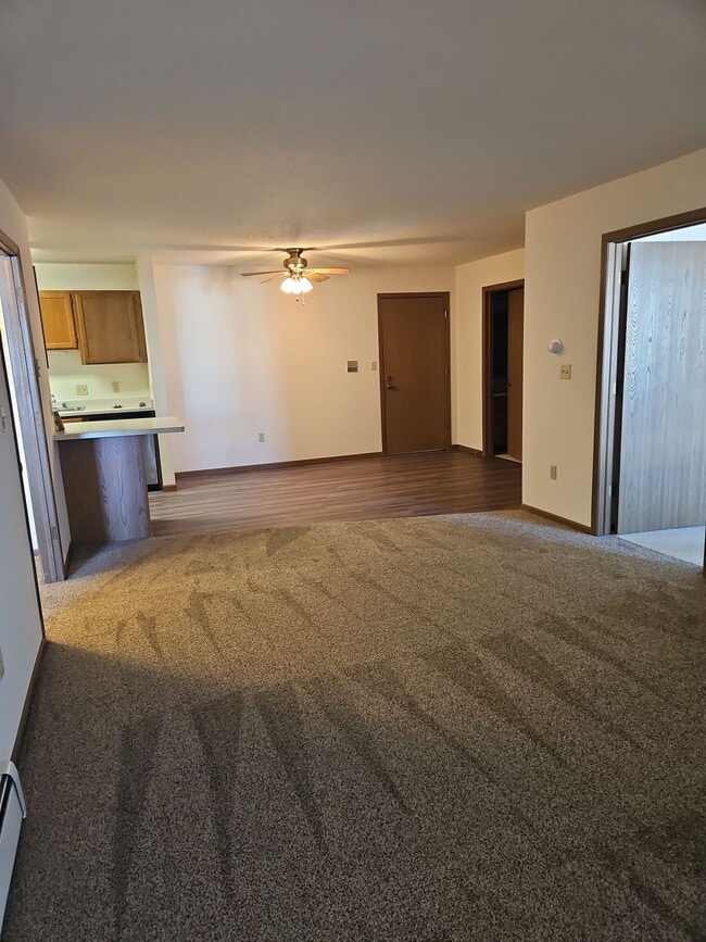 2 BR Eat N' Kitchen Overlooking Living Room