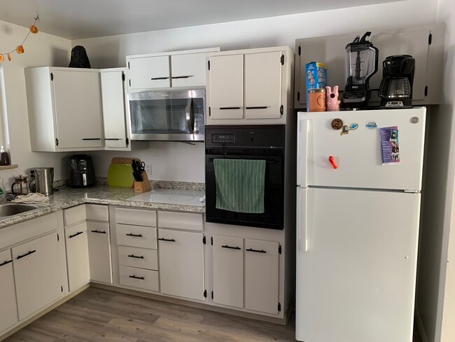 Photo - 220 Tulane Dr