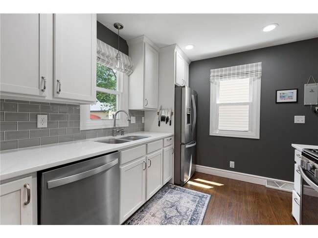 Photo - 2629 Idaho Ave S