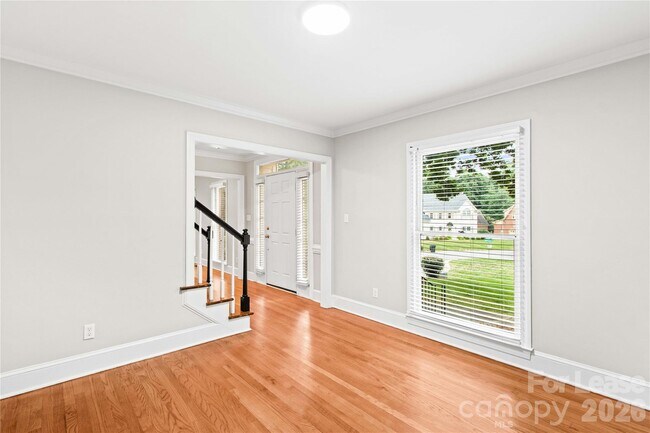 Photo - 9033 Pennyhill Dr