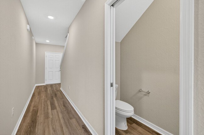 Photo - Spacious 4bed - With Amenities!