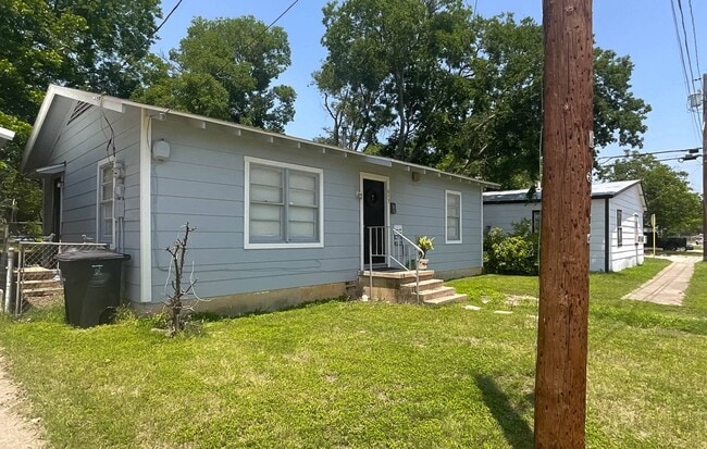 Photo - 613 N 22nd St